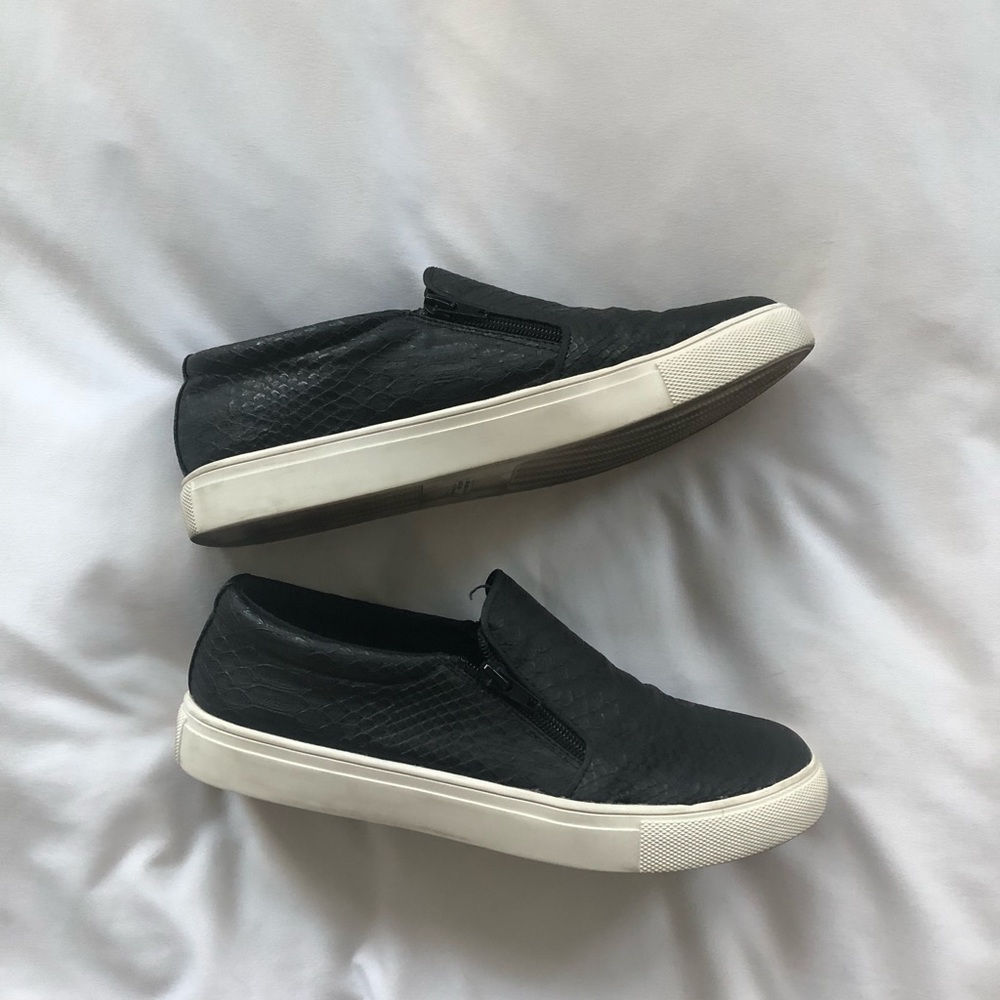 Report Black Faux Snakeskin Slides